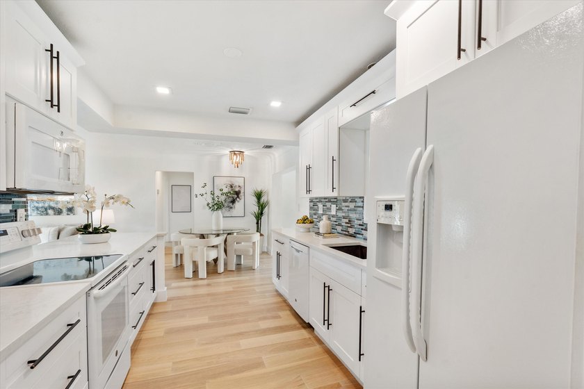 Turnkey Coral Heights home in the highly sought-after Floranada - photo 7