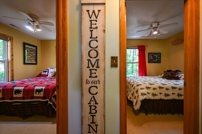 Escape to this charming four-season cabin on highly sought-after - photo 43