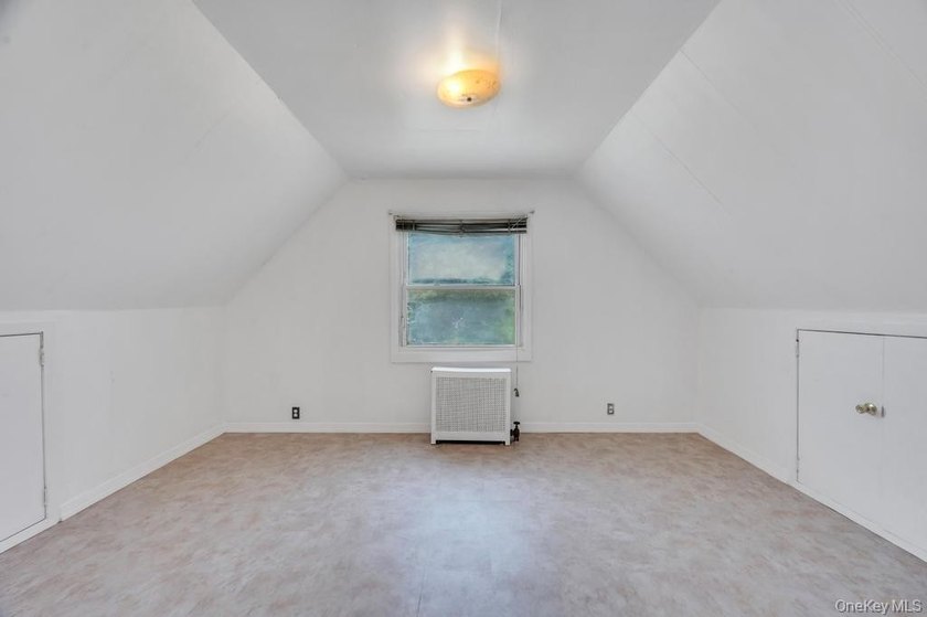 Welcome to this beautifully maintained 4-bedroom, 3 full - photo 21