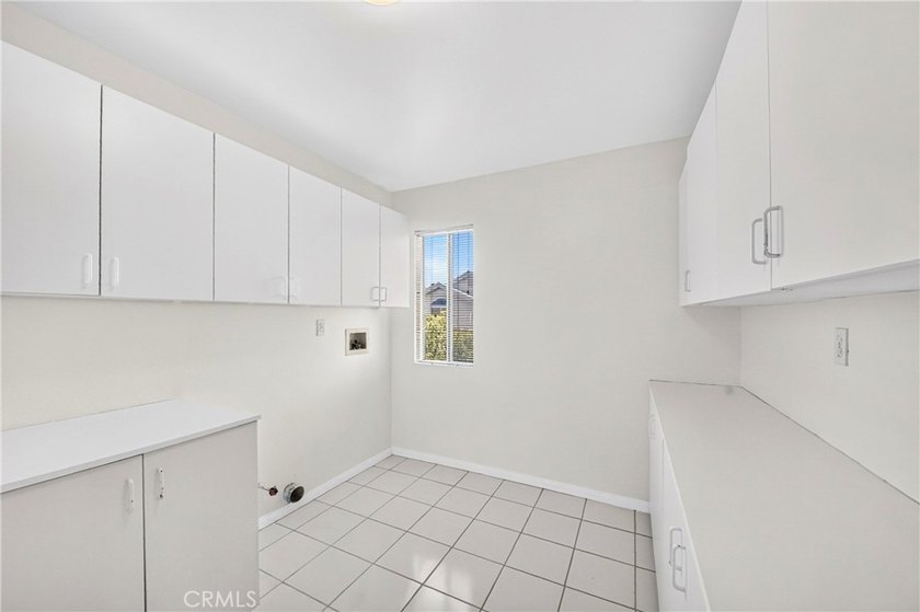 This beautiful 2 -story home locates Shadow Brook Gated - photo 23