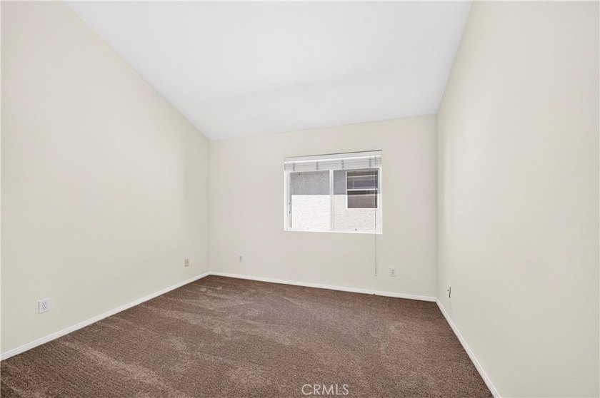 This beautiful 2 -story home locates Shadow Brook Gated - photo 28