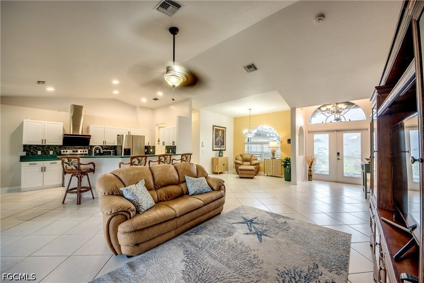Presenting 2028 SW 44th Terrace, a Gorgeous Waterfront Pool Home - photo 7