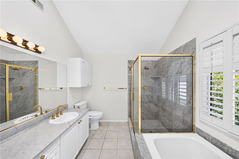 This beautiful 2 -story home locates Shadow Brook Gated - photo 43