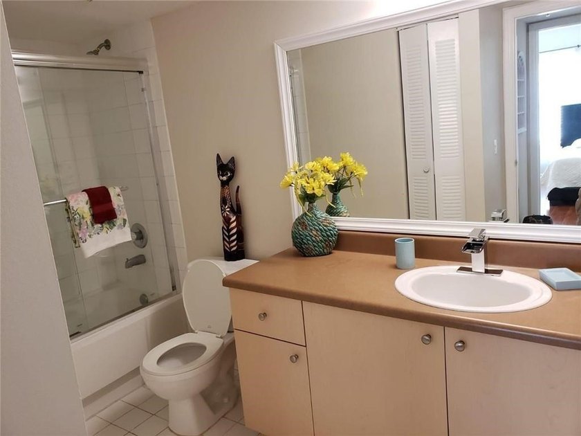 NO RESTRICTIONS...HUGE 3 BEDROOMS 2 BATHS..E SEE IT NOW...ALL - photo 10