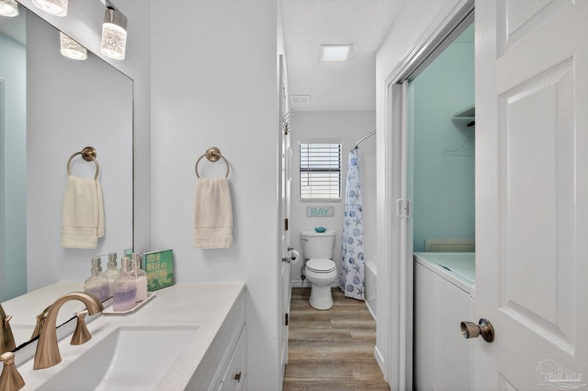 2/2 CONDO ONLY $305K - NEWLY RENOVATED - 9% NET ROIPUBLIC BEACH - photo 35