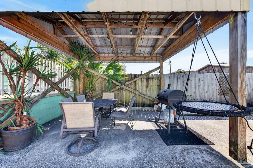 2/2 CONDO ONLY $305K - NEWLY RENOVATED - 9% NET ROIPUBLIC BEACH - photo 42