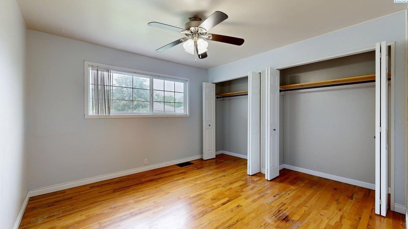 MLS# 293063 Charming and move-in ready, this 2 BD 1 BA home with - photo 11
