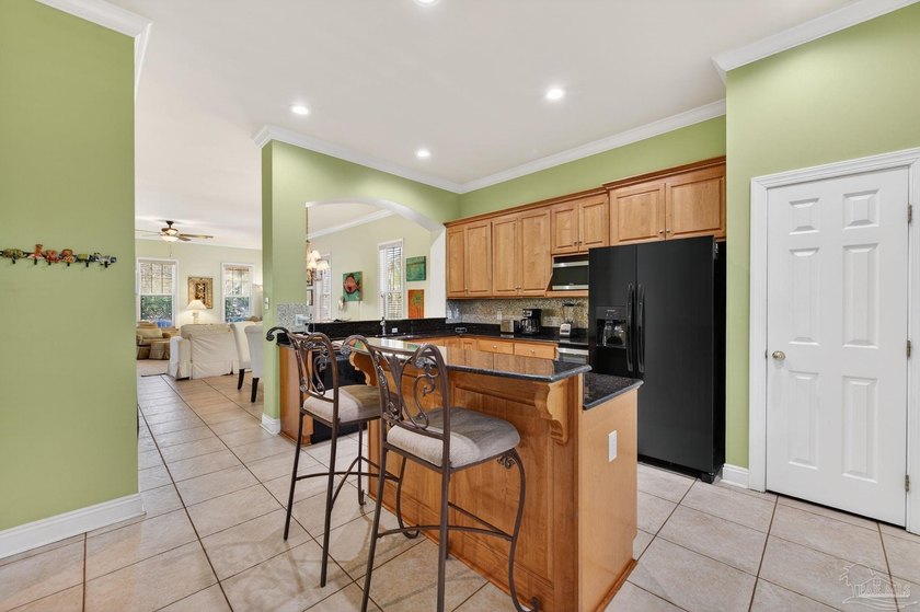 GATED RESORT-STYLE COMMUNITY | PRIVATE BEACH ACCESS | STRONG - photo 17