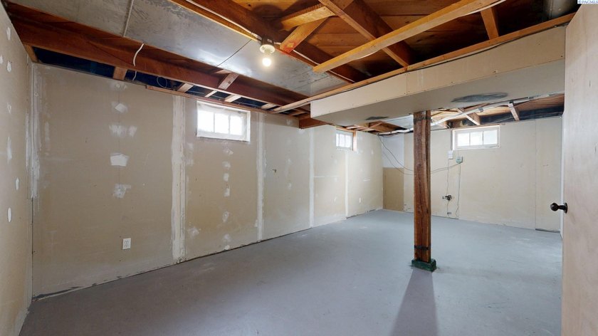 MLS# 293063 Charming and move-in ready, this 2 BD 1 BA home with - photo 18