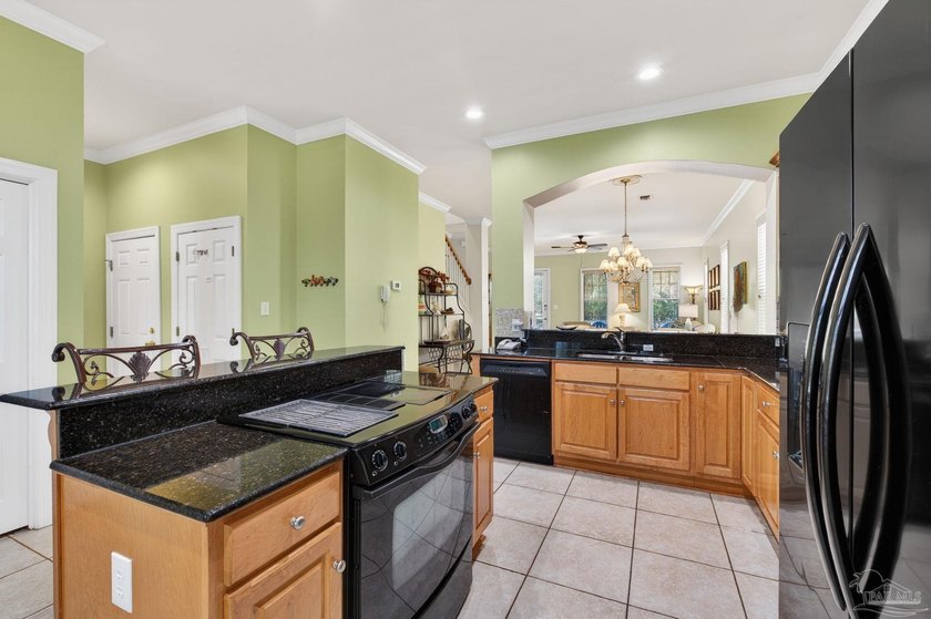 GATED RESORT-STYLE COMMUNITY | PRIVATE BEACH ACCESS | STRONG - photo 18