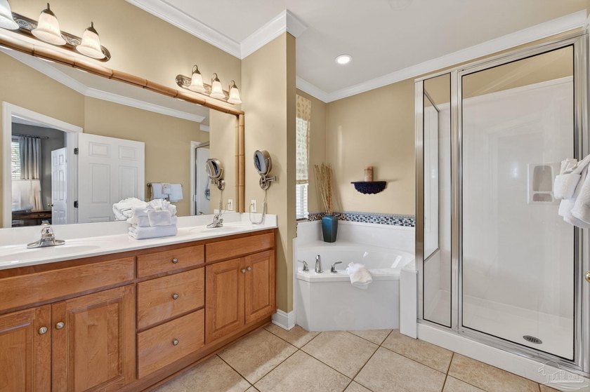 GATED RESORT-STYLE COMMUNITY | PRIVATE BEACH ACCESS | STRONG - photo 38