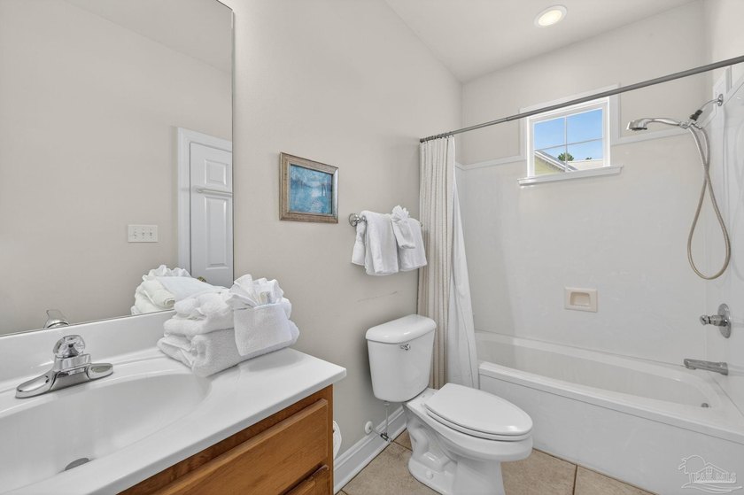 GATED RESORT-STYLE COMMUNITY | PRIVATE BEACH ACCESS | STRONG - photo 48