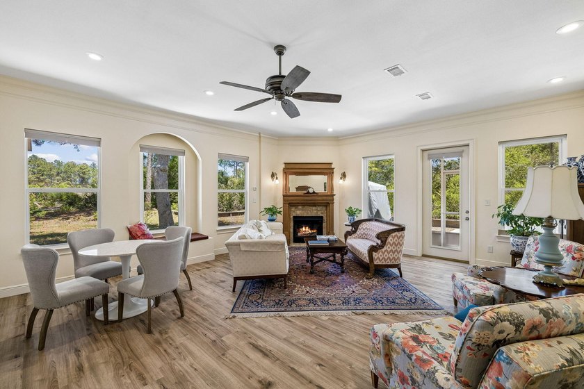 Tucked away in a secluded setting, this impressive three-bedroom - photo 13
