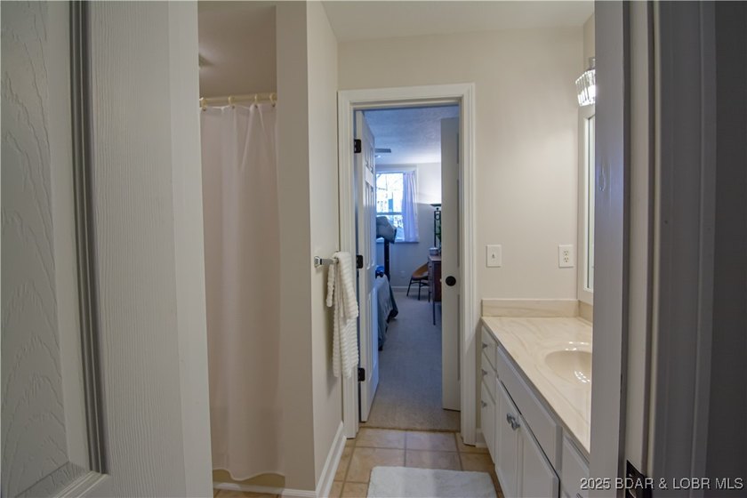 Welcome to this beautifully updated 3 bed, 3 bath condo in The - photo 22