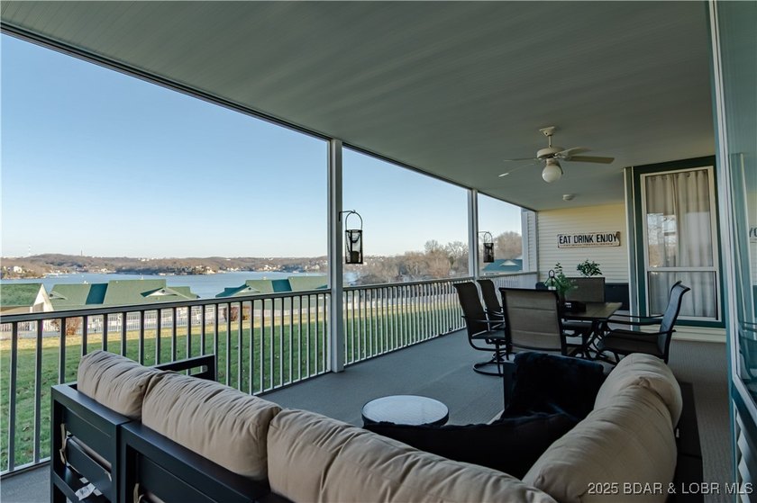 Welcome to this beautifully updated 3 bed, 3 bath condo in The - photo 30