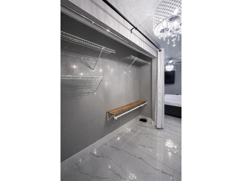 Welcome home! Fully renovated luxury patio home stands far above - photo 30