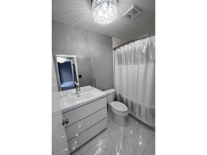 Welcome home! Fully renovated luxury patio home stands far above - photo 35