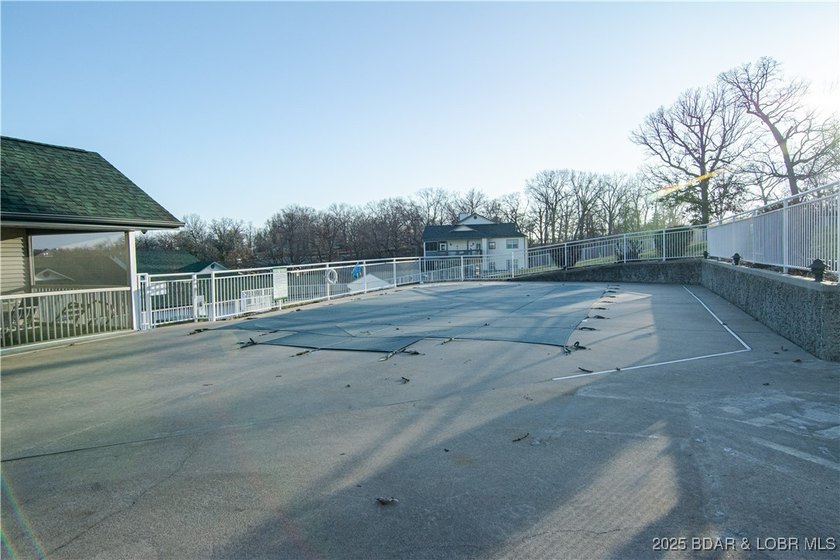 Welcome to this beautifully updated 3 bed, 3 bath condo in The - photo 39