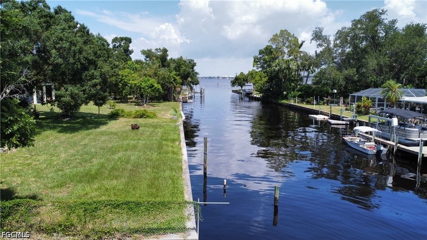 Rare direct Gulf access opportunity on an oversized 1/2 acre lot - photo 3