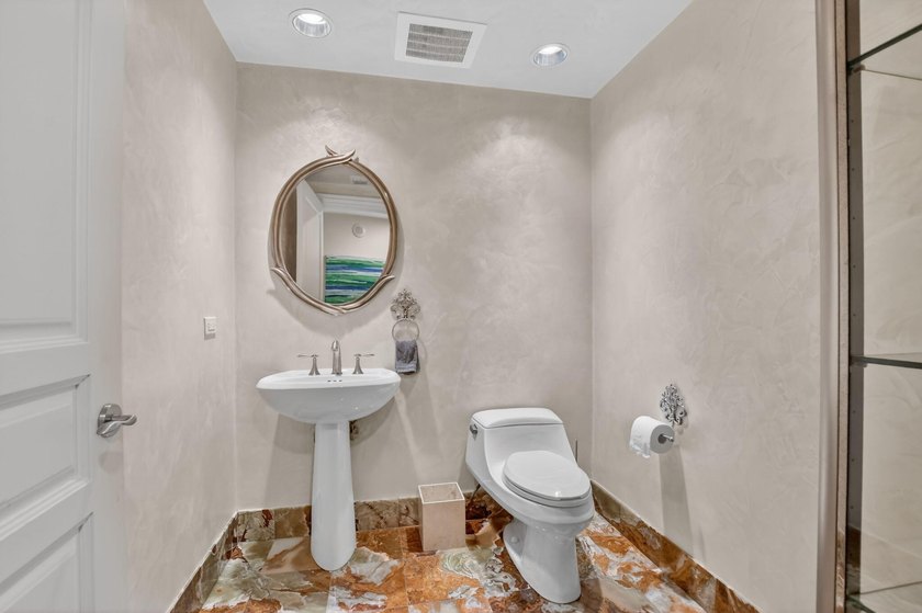 *Spectacular direct oceanfront 4-bedroom, 4.5-bath, 16th-floor - photo 28