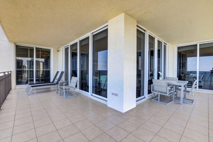 *Spectacular direct oceanfront 4-bedroom, 4.5-bath, 16th-floor - photo 31