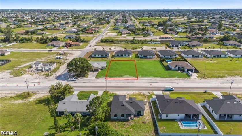Prime Cape Coral Lot - Ready to Build or Invest! Discover an - photo 4