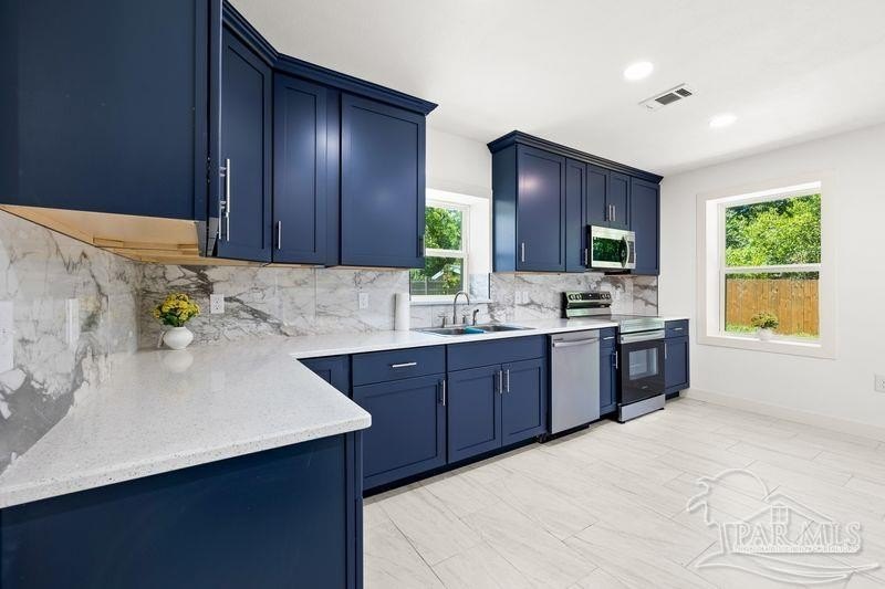 ** MOTIVATED SELLER ** Huge Price Adjustment -- Step into - photo 11