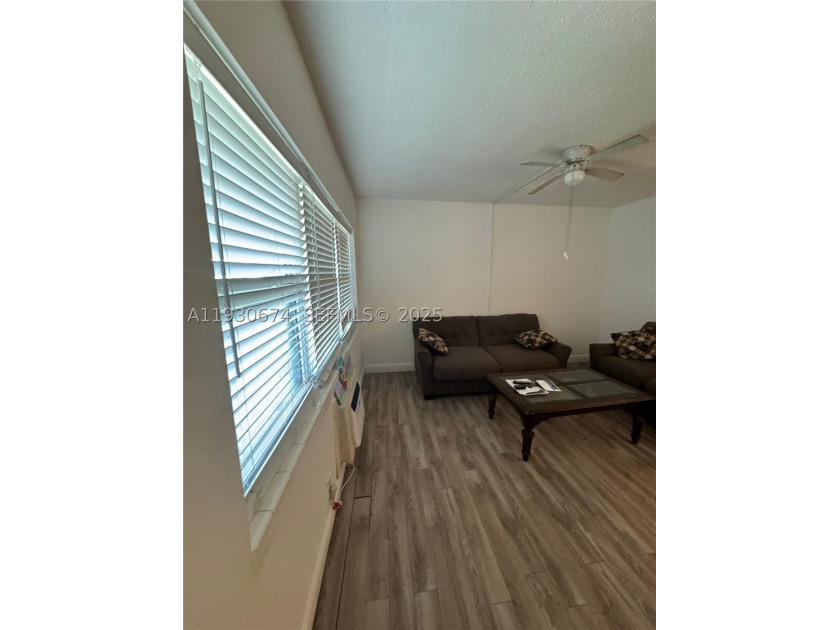 IMMACULATE 2ND FL. UNIT. TOTALLY UPGRADED INCLUDING APPLIANCES - photo 3