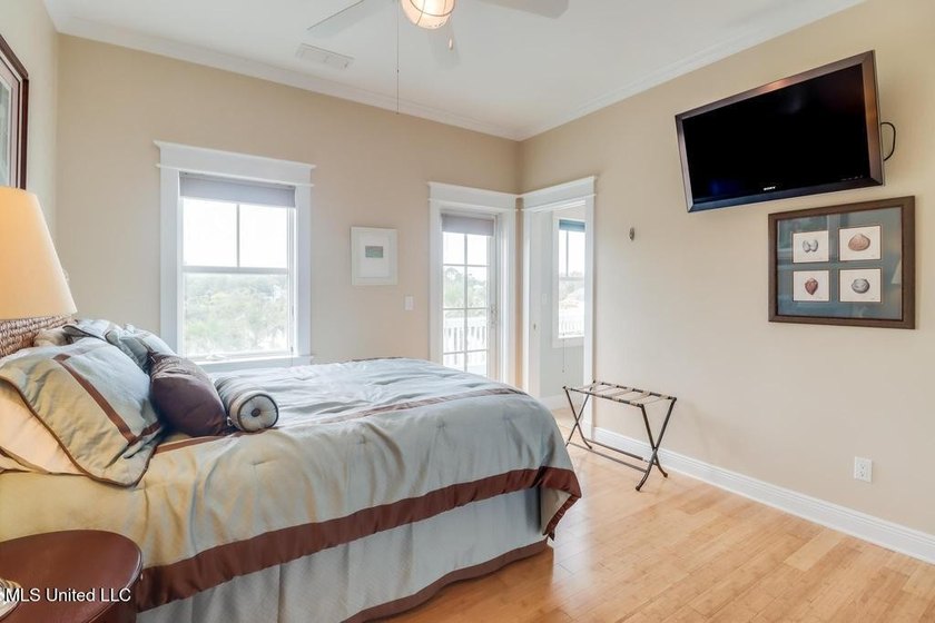 Home priced below Appraised Value. Built in Equity on this - photo 48