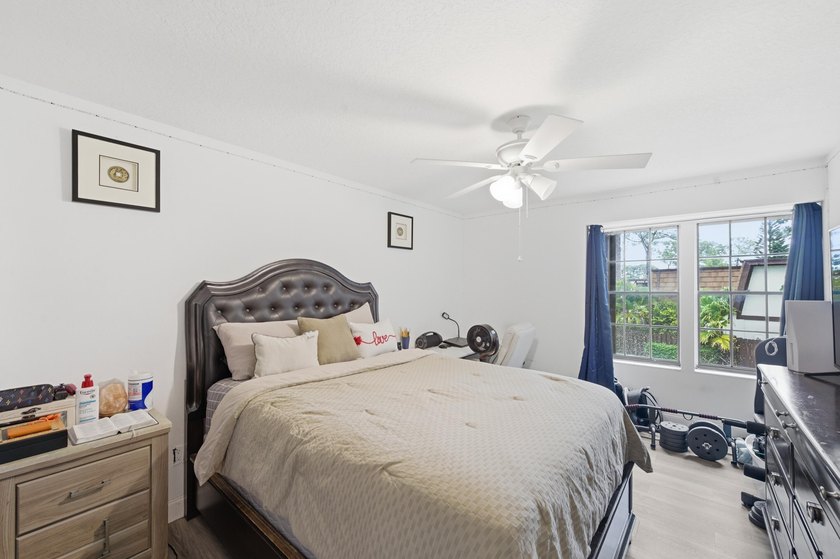Unapproved Short Sale. Located in the heart of Royal Palm Beach - photo 23