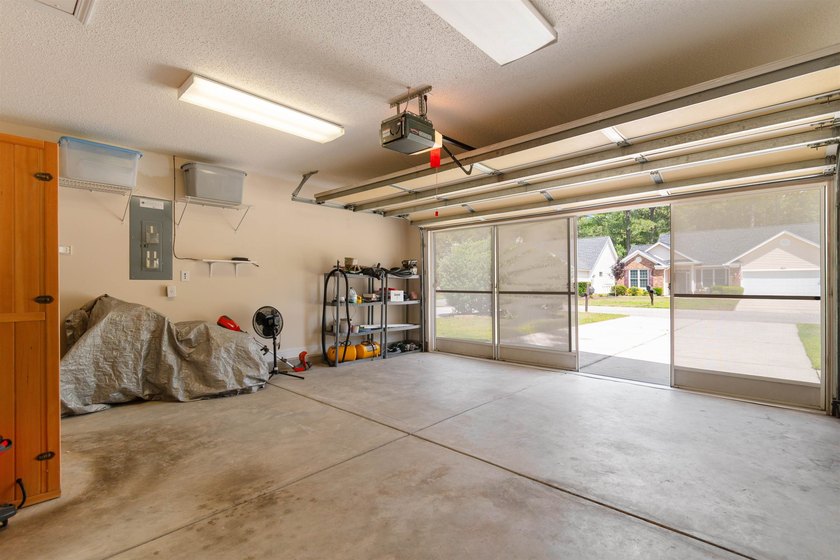 Wonderful 3-bedroom, 2-bathroom retirement home in the highly - photo 25