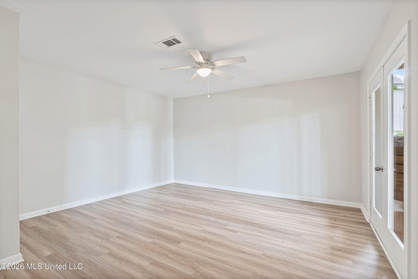 LIFE ON THE LAKE!! GORGEOUS TOTALLY RENOVATED HOME WITH THE MOST - photo 30