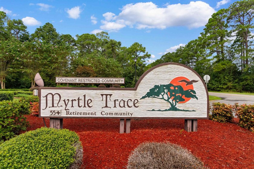 Wonderful 3-bedroom, 2-bathroom retirement home in the highly - photo 51