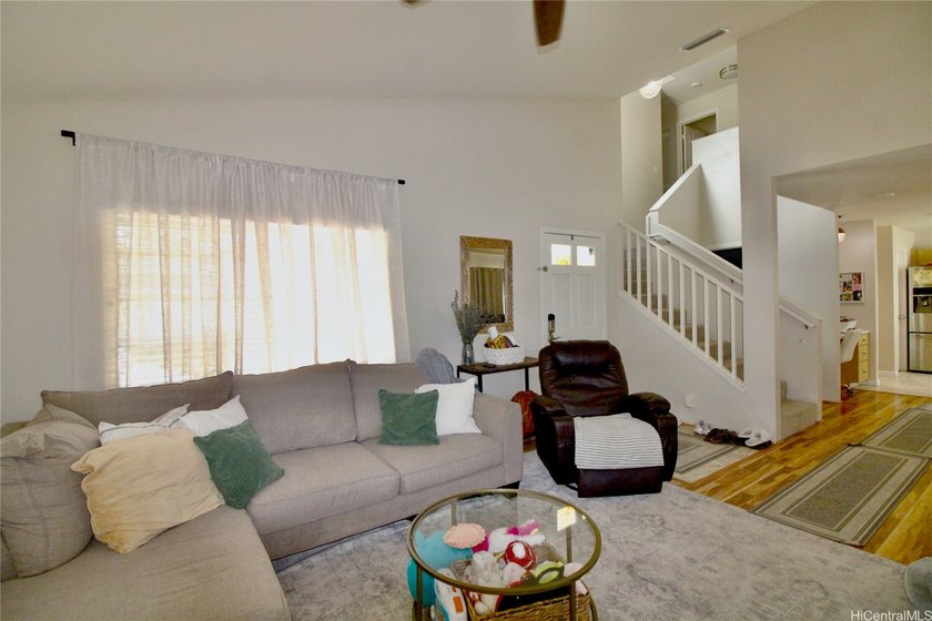 VA Assumable 1.75% Welcome home to this beautifully maintained - photo 11