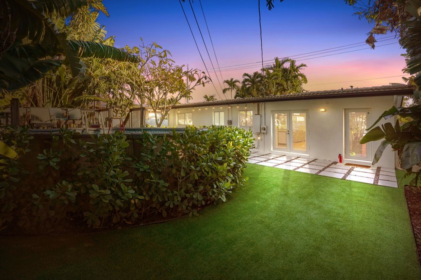 Welcome to this charming Fort Lauderdale home ideally located - photo 26