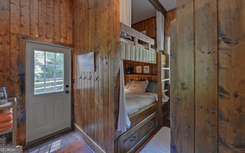 The Ultimate Lake Hartwell Luxury Retreat! Forget the standard - photo 42