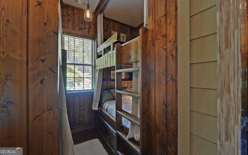 The Ultimate Lake Hartwell Luxury Retreat! Forget the standard - photo 44