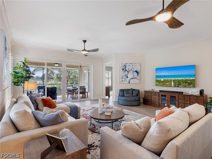 Stunning top-floor coach home in Coronado at Gulf Harbour Yacht - photo 10