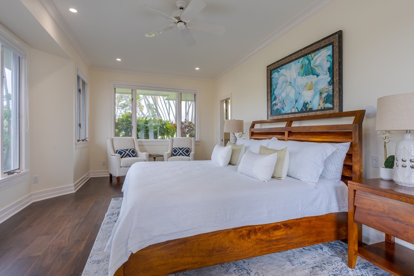 A classic Kiahuna Golf Village residence in both design and - photo 4