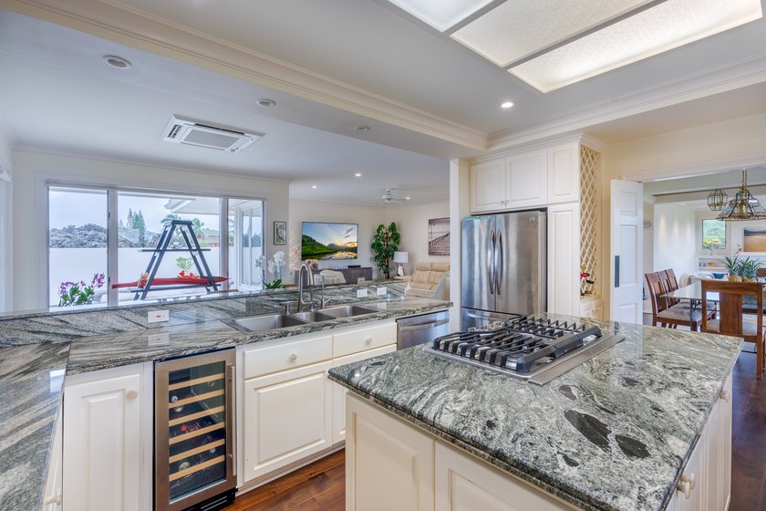 A classic Kiahuna Golf Village residence in both design and - photo 5