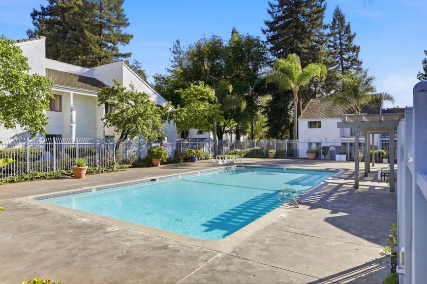 Open House Sun 6/7 12pm-2pm! Welcome to this upgraded 1BR/1BTH - photo 14