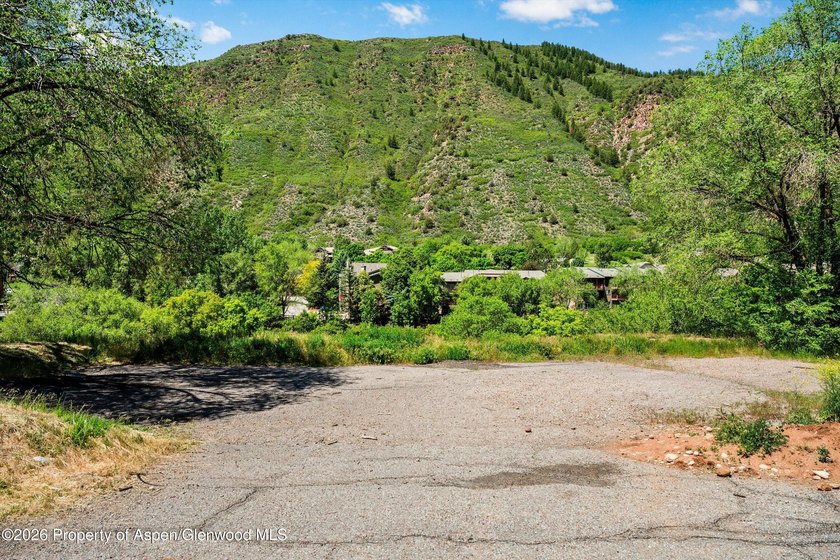 A rare opportunity to acquire 2.62 commercially zoned acres with - photo 18