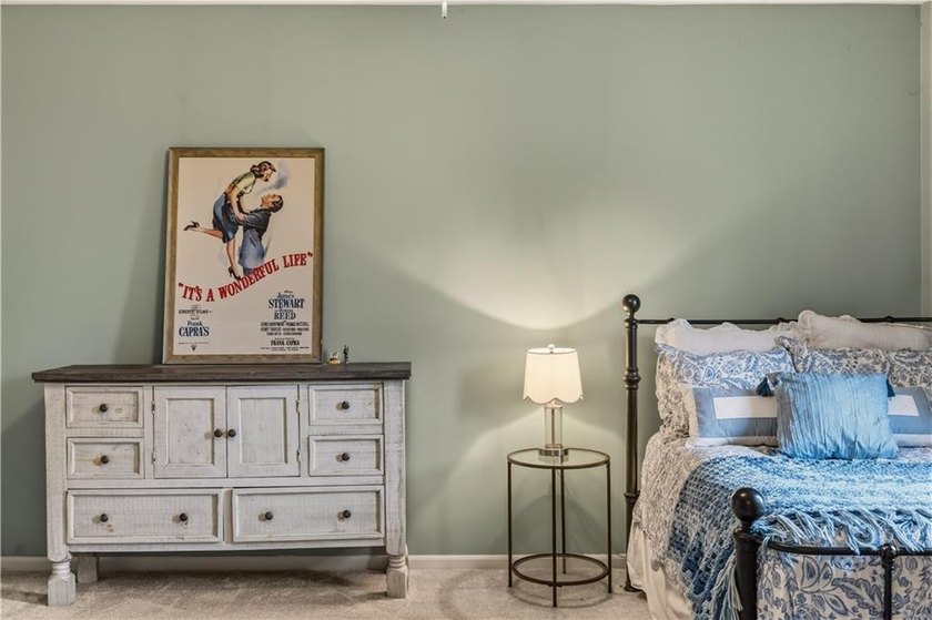 Welcome to Heritage Hill West, where timeless Colonial elegance - photo 46