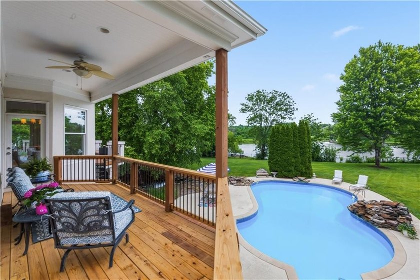 Welcome to Heritage Hill West, where timeless Colonial elegance - photo 56
