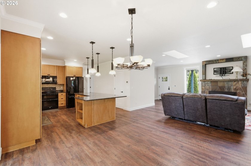 Thoughtfully designed for comfort, accessibility, &amp; effortless - photo 11