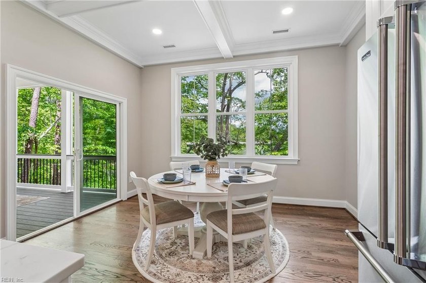 KINGSMILL WATERFRONT - Stunning new construction on a large - photo 14