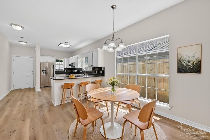 UPDATED 3 bedroom/2 bath home with nearly 1,350 square feet, and - photo 17