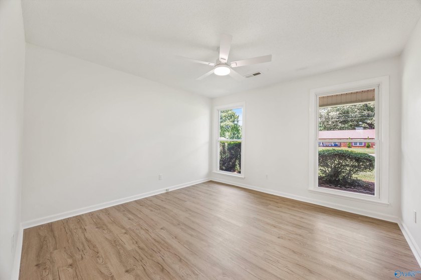 Enjoy golf course living with NO HOA, WORKSHOP and POOL! - photo 20