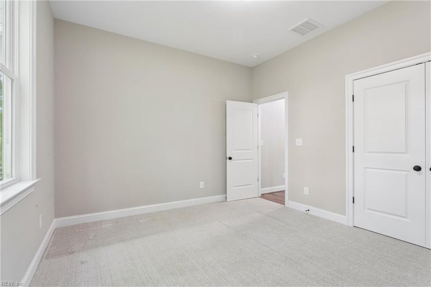 KINGSMILL WATERFRONT - Stunning new construction on a large - photo 24
