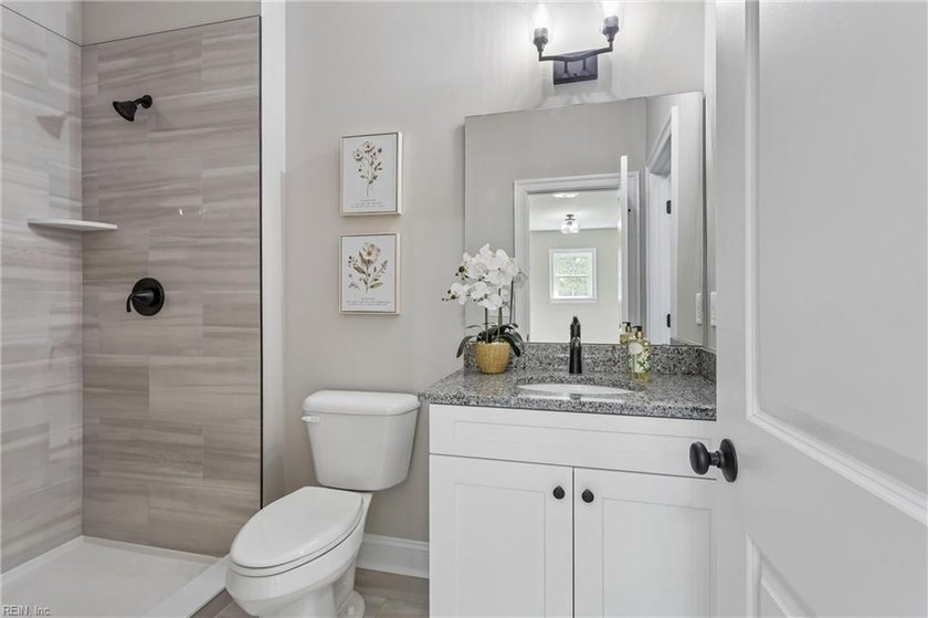 KINGSMILL WATERFRONT - Stunning new construction on a large - photo 27